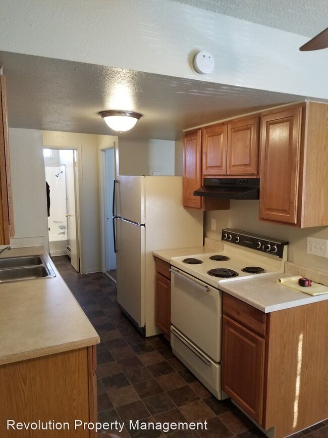 Building Photo - 1337 Canyon Rd