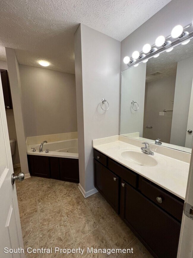 Foto del edificio - 3 br, 2 bath House - 413 Red Maple St