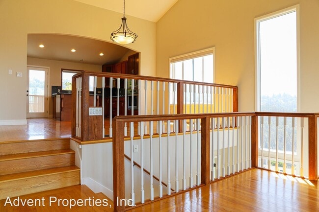Building Photo - 3 br, 3 bath House - 9 Clipper Hill