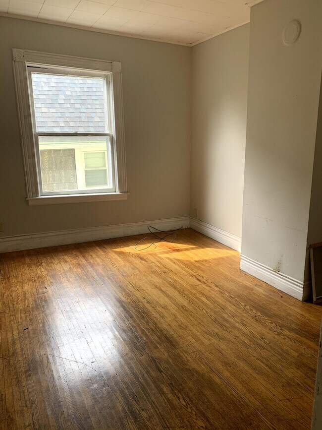 30 Abbottsford Pl Unit 2, Buffalo, NY 14213 Condo for Rent in Buffalo, NY