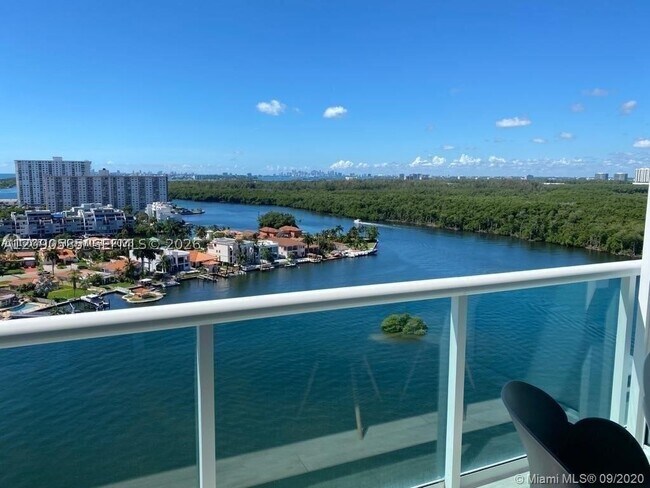 Foto del edificio - 400 Sunny Isles Blvd