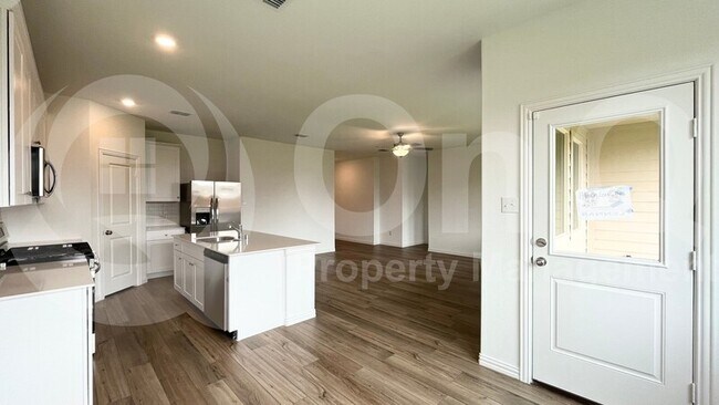 Building Photo - 3012 Chinkapin Lane