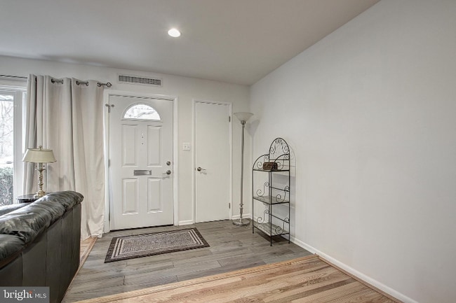 Photo - 4700 Parkman Ct (Annandale, VA) Townhome