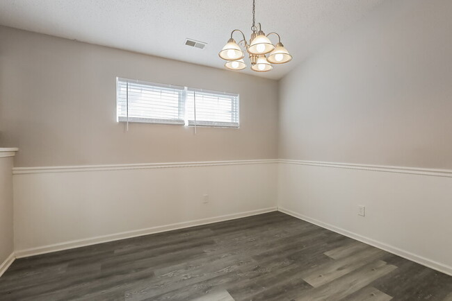 Building Photo - 4312 Village Trace Dr