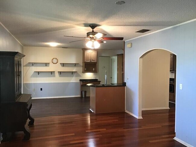 Foto del edificio - 4112 23rd Ave W