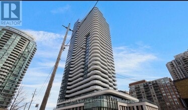 Building Photo - 15 Holmes Ave