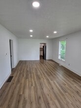 Building Photo - 1937 Hoyt St