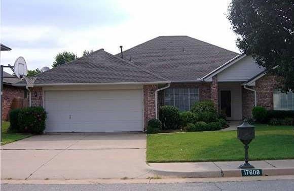 Foto principal - 17608 Cranbrook Rd