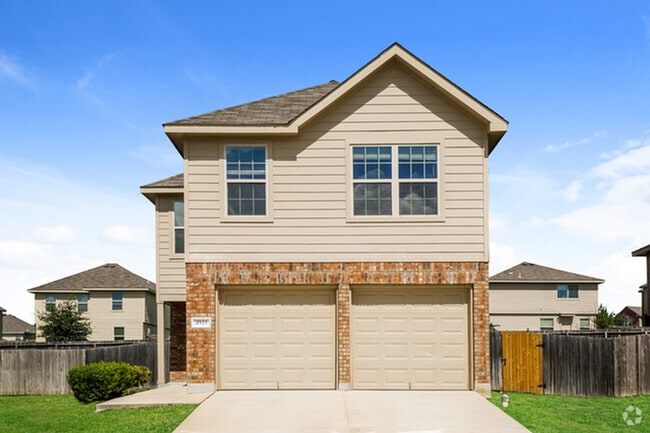 Building Photo - 4911 War Horse Dr