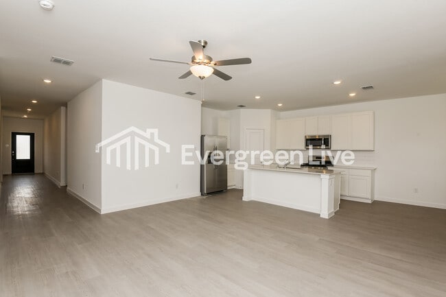 Foto del edificio - 200 Pine St