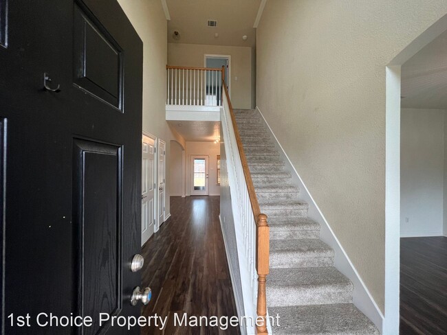 Building Photo - 4 br, 3 bath House - 306 Howard Way Dr