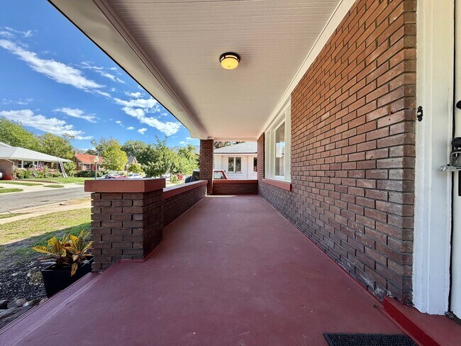 Foto del edificio - 1534 Garfield Ave S