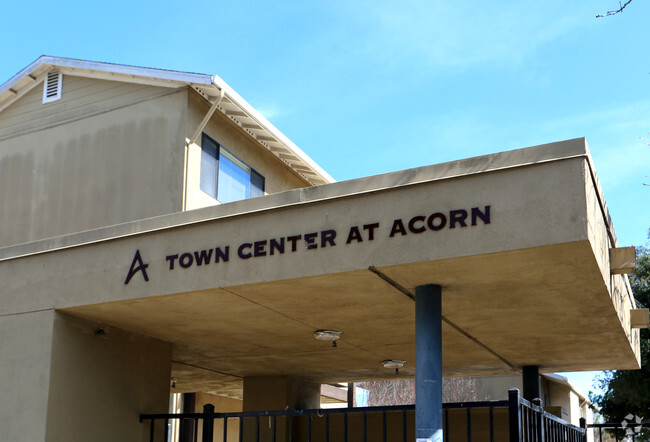 Foto del edificio - Town Center and Courtyards at Acorn