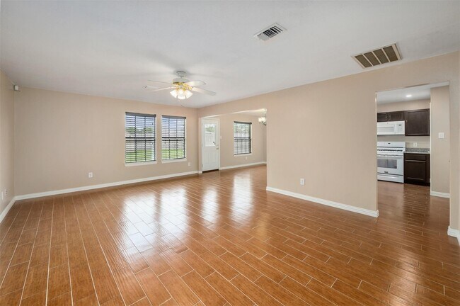 Foto del edificio - 3702 Bent Springs Ln