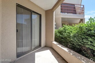 Building Photo - 4850 E Desert Cove Ave