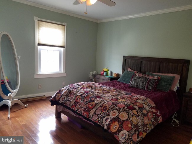 Building Photo - 7 Morris St