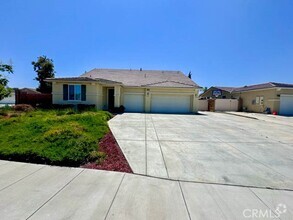 Building Photo - 34726 Yellow Root Ct