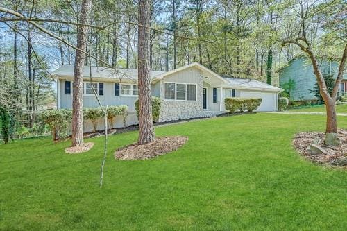 Building Photo - 530 Valley Woods Cir SE