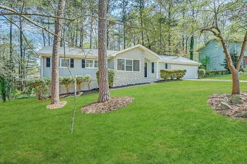 Foto del edificio - 530 Valley Woods Cir SE