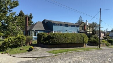 Building Photo - 700 Irving Ave