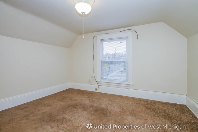 Foto del edificio - 1557 North Ave NE