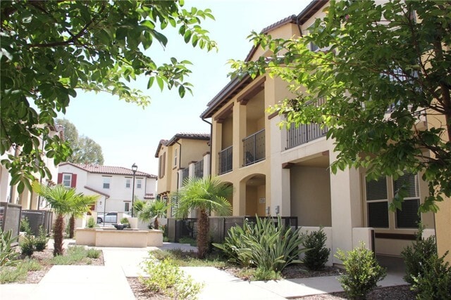 Building Photo - 17558 Water Garden Ct
