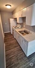Building Photo - 383 Redmar Blvd