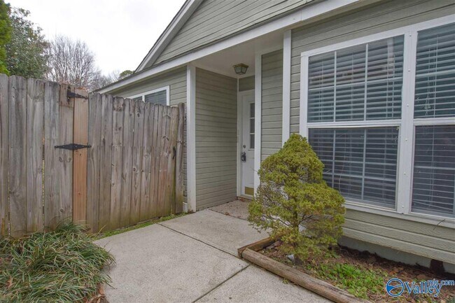 Foto del edificio - 111 Briargate Ln