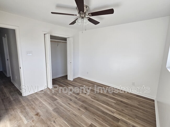 Building Photo - 213 Dewitt St