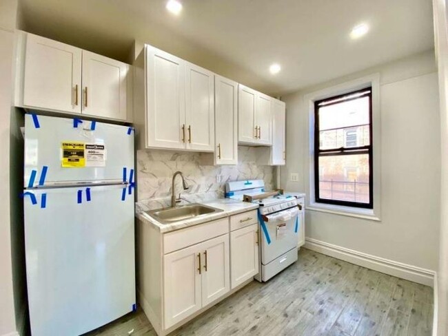 Foto del edificio - 1 bedroom in Bronx NY 10462