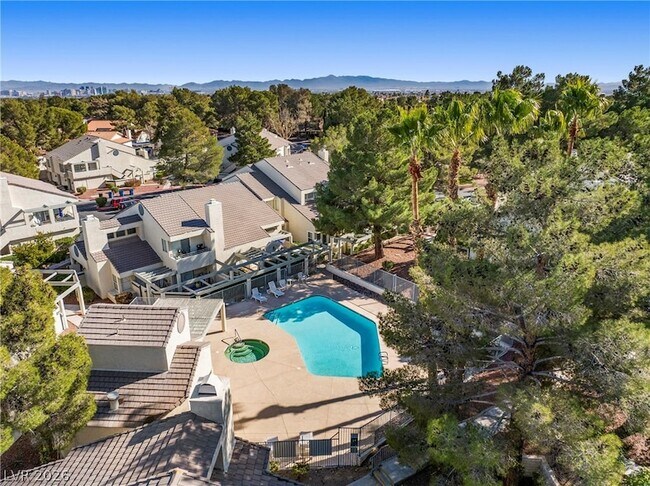 Foto del edificio - 2748 Lodestone Dr