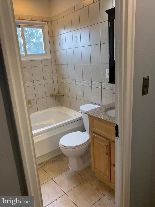 Foto del edificio - 2527 Colebrooke Dr