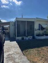 Building Photo - 1012 51st Ave Terrace W