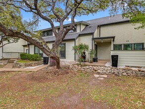 Building Photo - 44 Casa Verde St