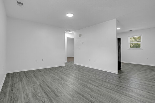 Building Photo - 103 Wylie Ct