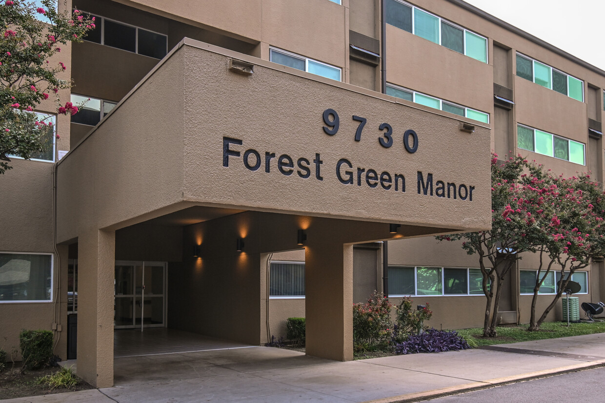 Primary Photo - Forest Green Manor - 62+ Senior Apartments