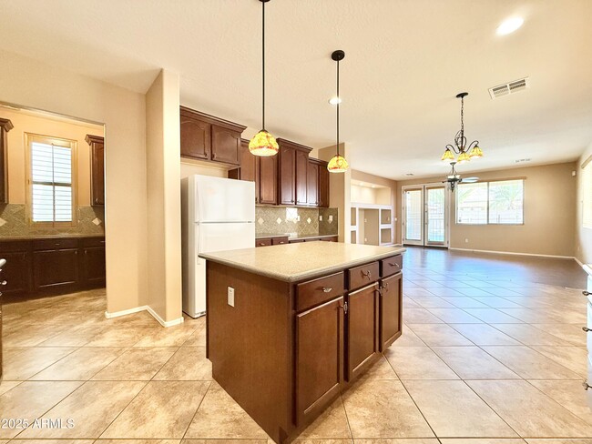 Building Photo - 14509 W Jenan Dr