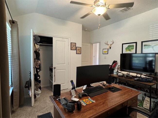 Building Photo - 2005 Long Shadow Ln