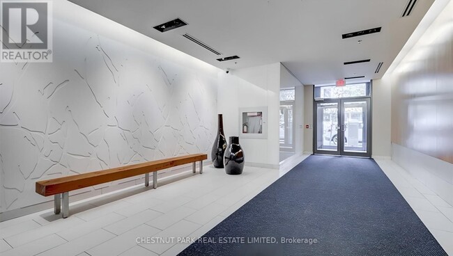 Photo du bâtiment - 127 Queen St E