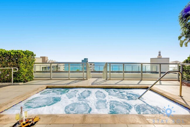 Foto del edificio - 777 N Ocean Dr