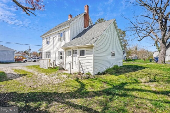 Building Photo - 112 N Park St