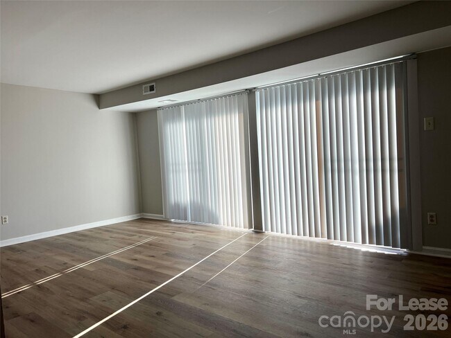 Foto del edificio - 9401 Old Concord Rd