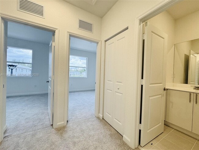 Foto del edificio - 223 NW 11th Ct