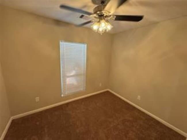 Foto del edificio - 3231 Holman St