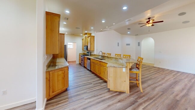 Building Photo - 4 Bedroom Home for Rent