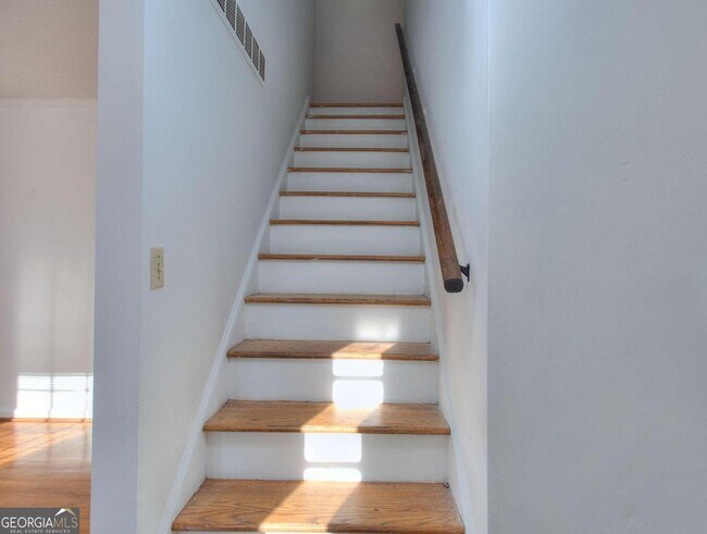 Building Photo - 928 Fairwind Ct