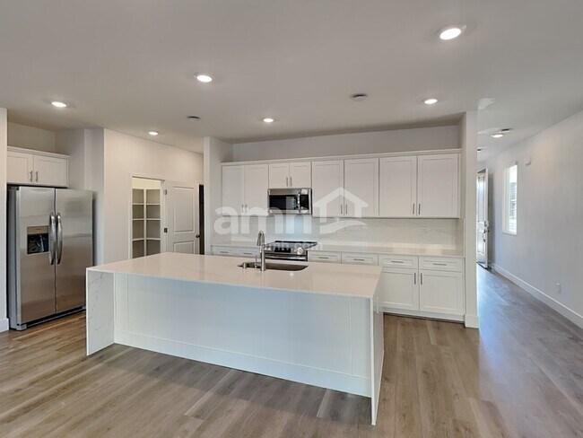 Foto del edificio - 5820 Fly Fisher St