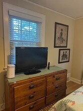 388 Hall Ct