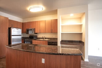 The Pointe at Warner Center photo'