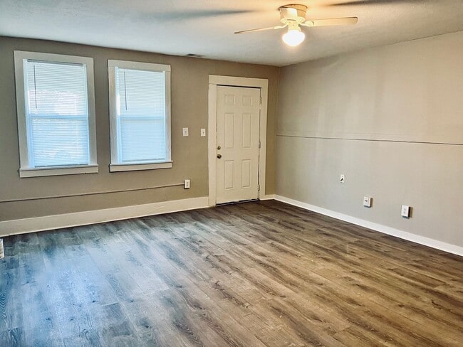 Foto del edificio - Updated 2 bedroom Portland house- Section ...